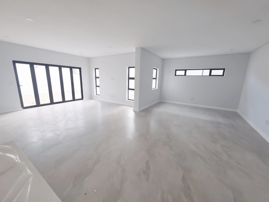 4 Bedroom Property for Sale in Sandown Western Cape
